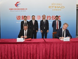الاتحاد للطيران وخطوط شرق الصين  الجوية تعززان شراكتهما الاستراتيجية