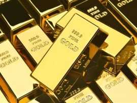 الذهب يرتفع في ظل تراجع الدولار وعوائد السندات الاميركية