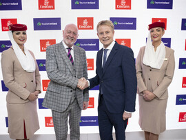 تعاون بين طيران الإمارات وهيئة  السياحة الأيرلندية لتعزيز الحركة