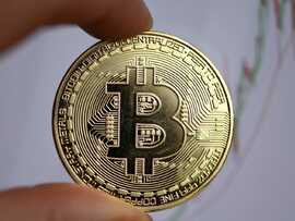 البيتكوين في اعلى المستويات والقلق من حدوث عملية تصحيح عنيف