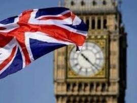 ثلث العاملين في بريطانيا أعمارهم  فوق 50 سنة  والشباب نحو الهجرة