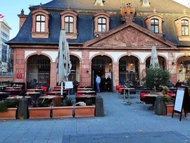 عودة ضريبة القيمة المضافة  تهدد قطاع الضيافة الالماني