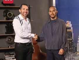   CFI ترحب ببطل العالم لويس هاملتون  كسفير عالمي جديد لعلامتها التجارية