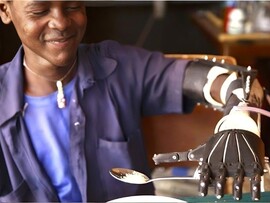 منتدى "الروبوتات في أفريقيا" ضمن  فعاليات مؤتمر آيروس في أبوظبي