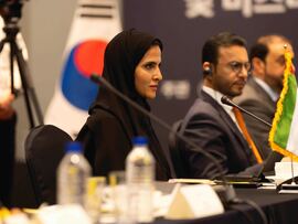 اجتماع لجنة المشاريع الصغيرة  والمتوسطة الإماراتية الكورية 