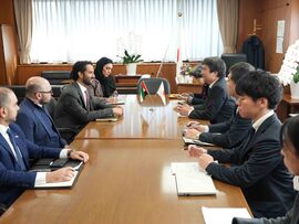 الإمارات واليابان تبحثان سبل تعزيز  التعاون في قطاعات الاستثمار والتجارة 