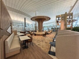 الاتحاد للطيران تفتتح صالة مخصصة  للتخليص المسبق لإجراءات السفر 