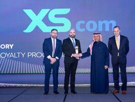 كس أس دوت كوم تفوز بجائزة  "أفضل برامج ولاء العملاء" 