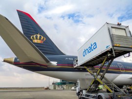 دناتا تحقق إنجازاً قياسياً بمناولتها  أكثر من مليون طن من الشحنات 