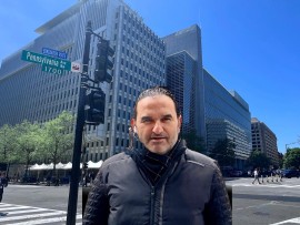  القطاع المصرفي اللبناني وعقدة توزيغ الخسائر