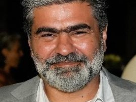 من يسرق ليرتي... يسرق حريتي"