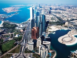  الاقتصاد الاماراتي ينمو 4.9% مع انتعاش القطاع النفطي