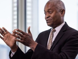  رئيس الاحتياطي الفيدرالي في اتلانتا : لاحاجة لخفض الفائدة هذا العام