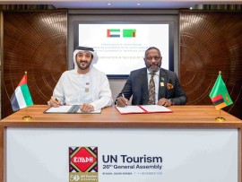 مذكرة تفاهم للتعاون في الأنشطة  السياحية بين الامارات مع زامبيا 