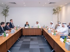 بن طوق يبحث مع رئيسة وزراء  مقاطعة ألبرتا الكندية تنمية الشراكة 