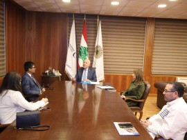 دبوسي يستقبل السفير الهندي:  رؤية مشتركة لتطوير العلاقات التجارية