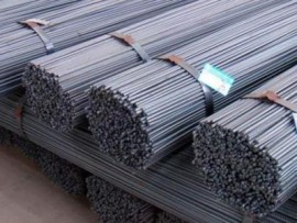 سعر الحديد يهبط بضغط  من الضعف الموسمي 