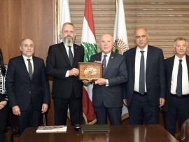 دبوسي يعرض والسفير البيلاروسي  خارطة طريق جديدة للتعاون 