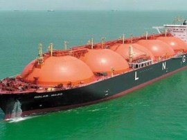 إيران تمنح الناقلات الهندية الضوء  الأخضر لعبور مضيق هرمز