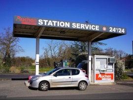 فرنسا.. وعود خفض  أسعار الوقود تتبخر 