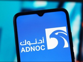 "أدنوك" تعرض شحنات النفط  الخام للبيع في السوق الفورية