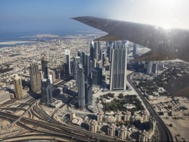 الامارات تعلن وقف التبادل  التجاري والمالي مع إيران