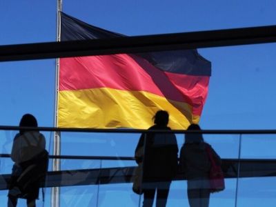 الطلبيات الصناعية الالمانية تتراجع متأثرة بانخفاض الطلبيات الكبيرة